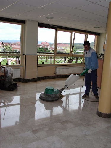 Negocio Grupo Nb - Empresa De Limpieza En Vitoria - Desinfección Y Sanidad Ambiental